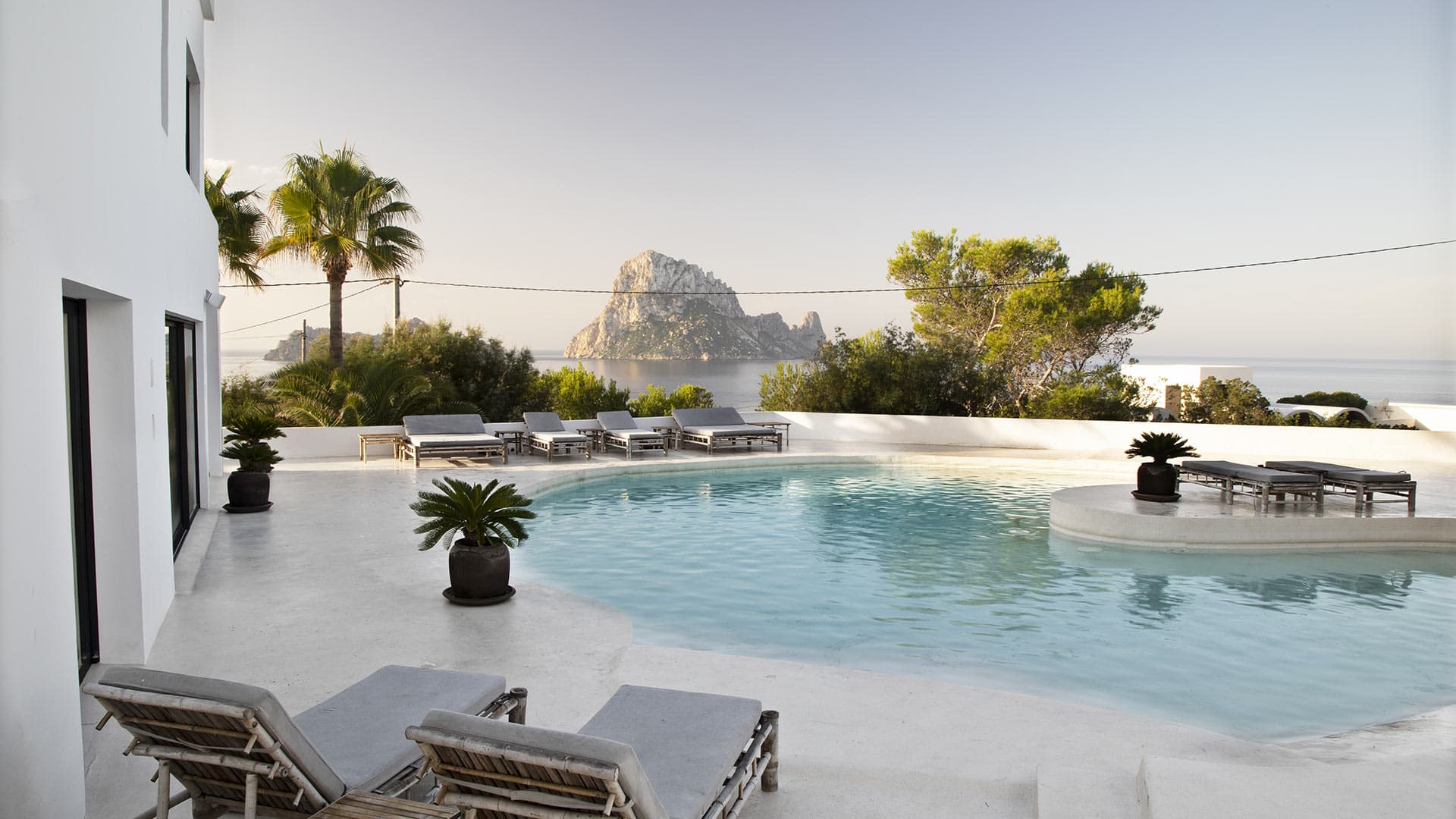 ibiza-Casa-Apollo–15365321525e4ff08aef4c03.09377534.1920