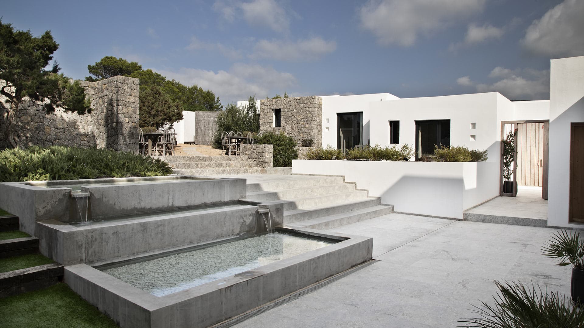 ibiza-Casa-Apollo–4778452275db86cd4c6b406.65425506.1920