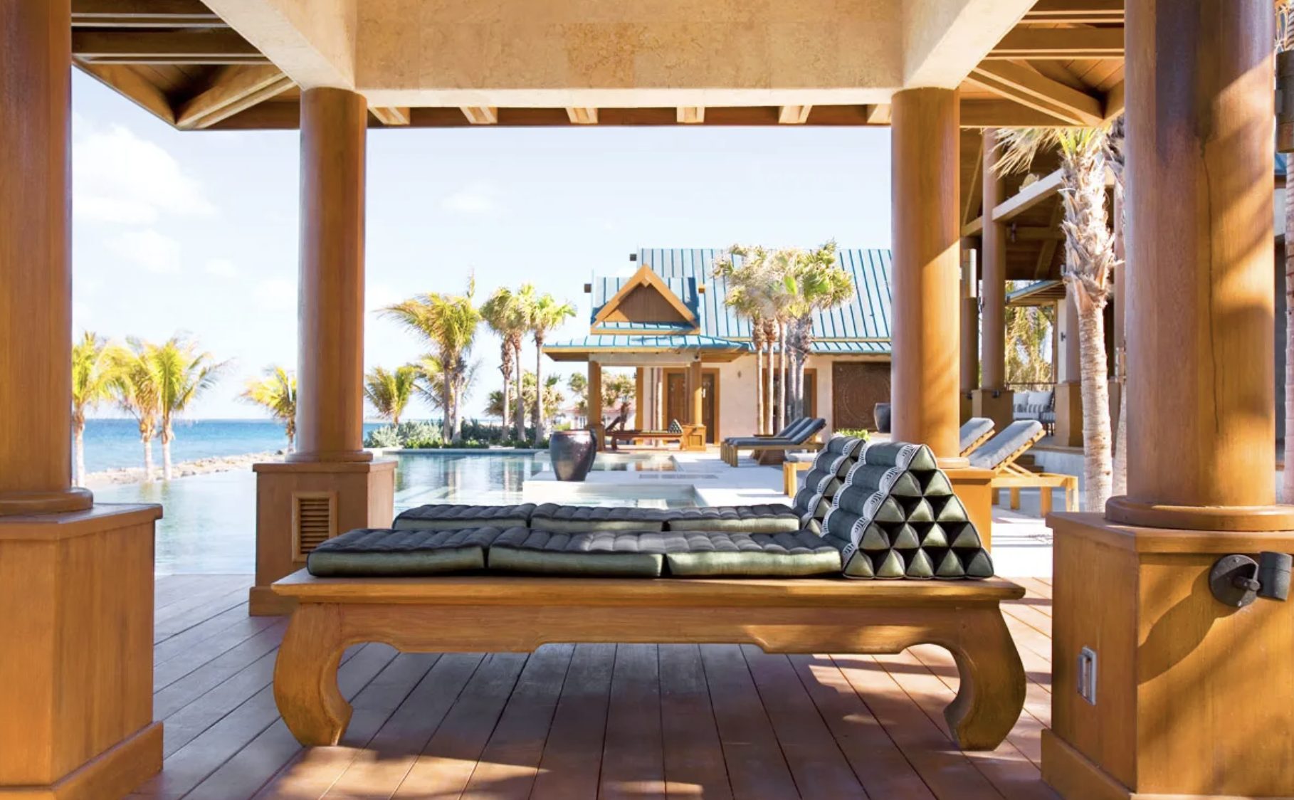 Luxury-Villa-Living-Nandana-Bahamas13