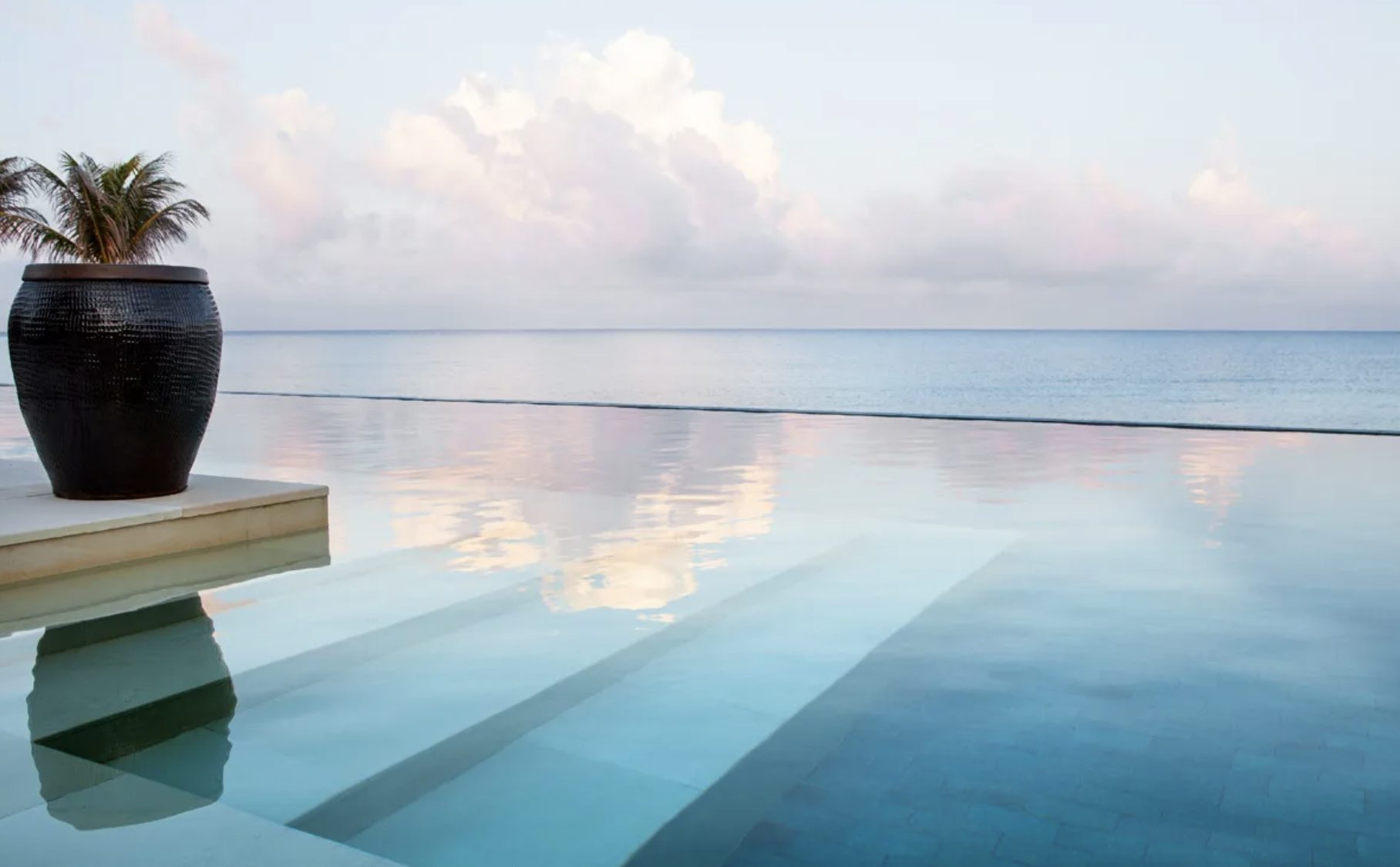Luxury-Villa-Living-Nandana-Bahamas14