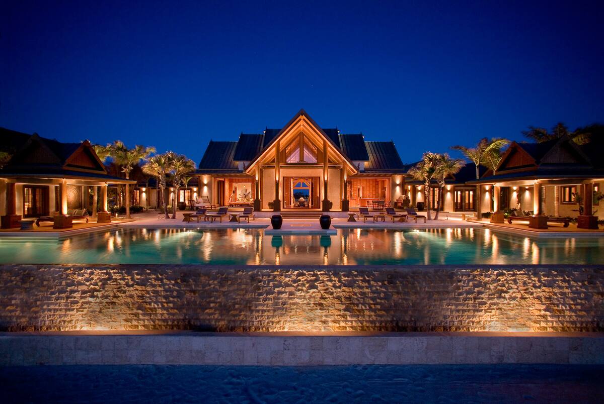Luxury-Villa-Living-Nandana-Bahamas44