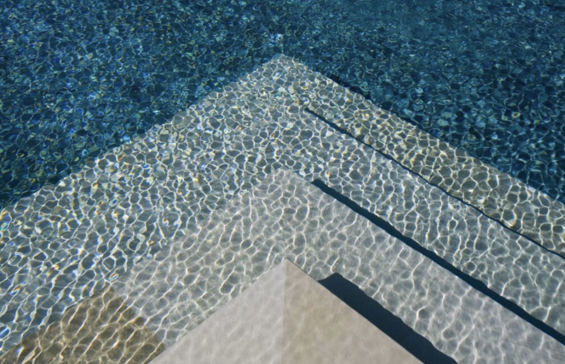 Luxury-Villa-Living-Nandana-Bahamas50