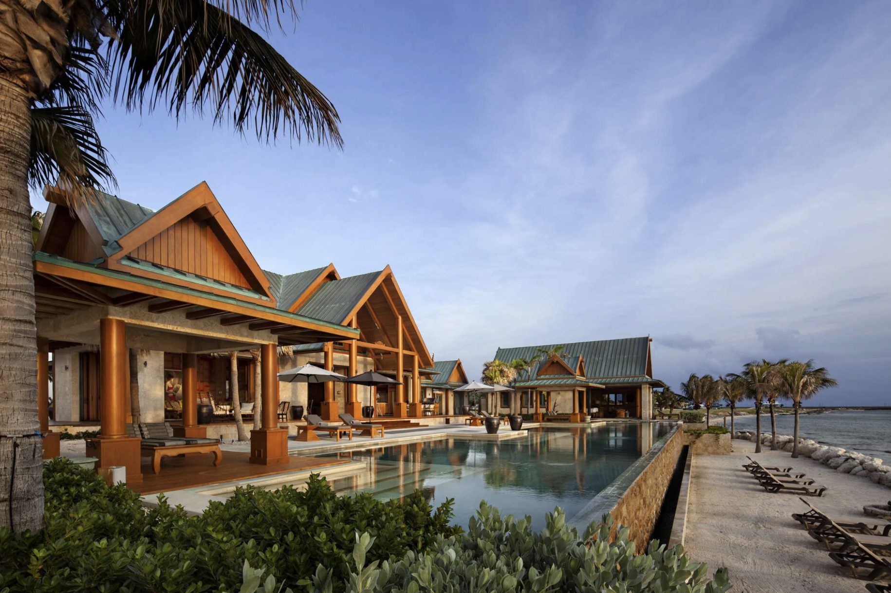 Luxury-Villa-Living-Nandana-Bahamas8