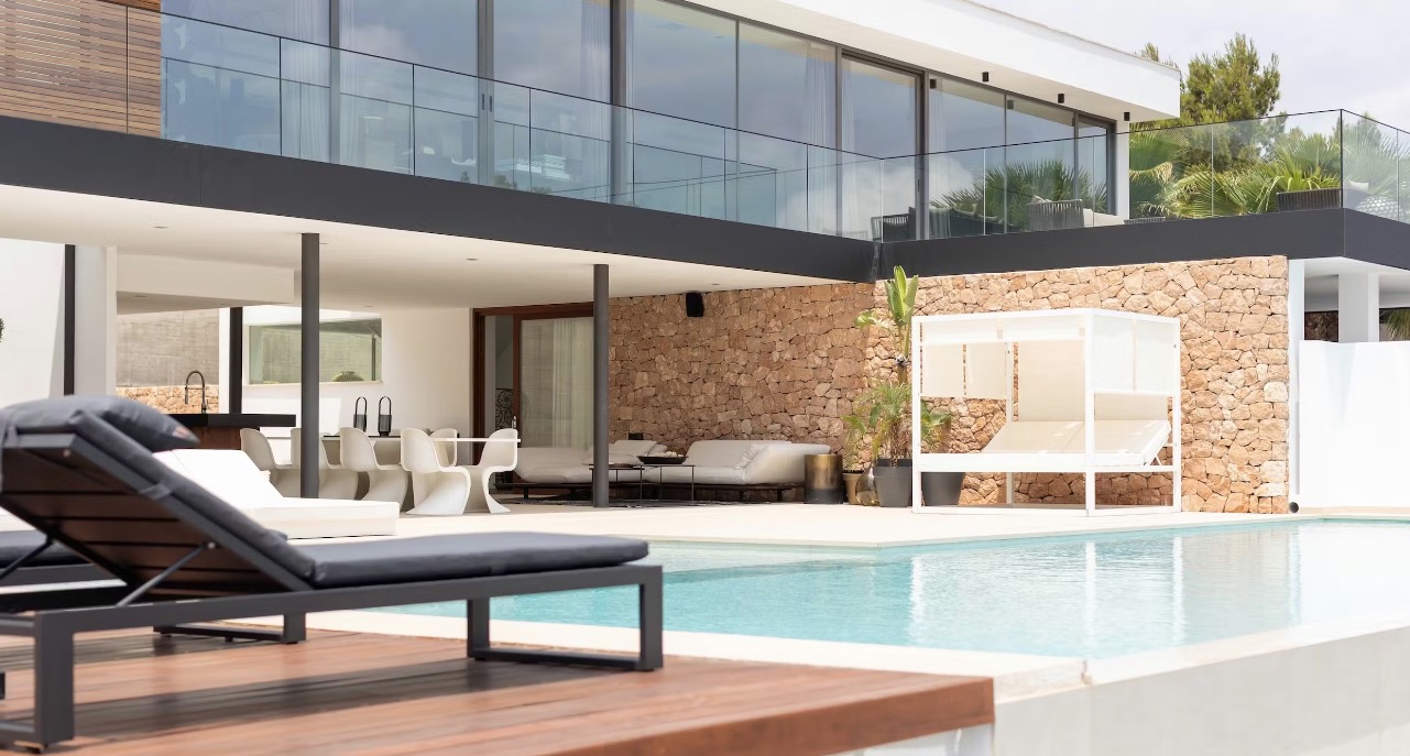 Luxury-Villa-Living-Villa-Iyer-Ibiza-1