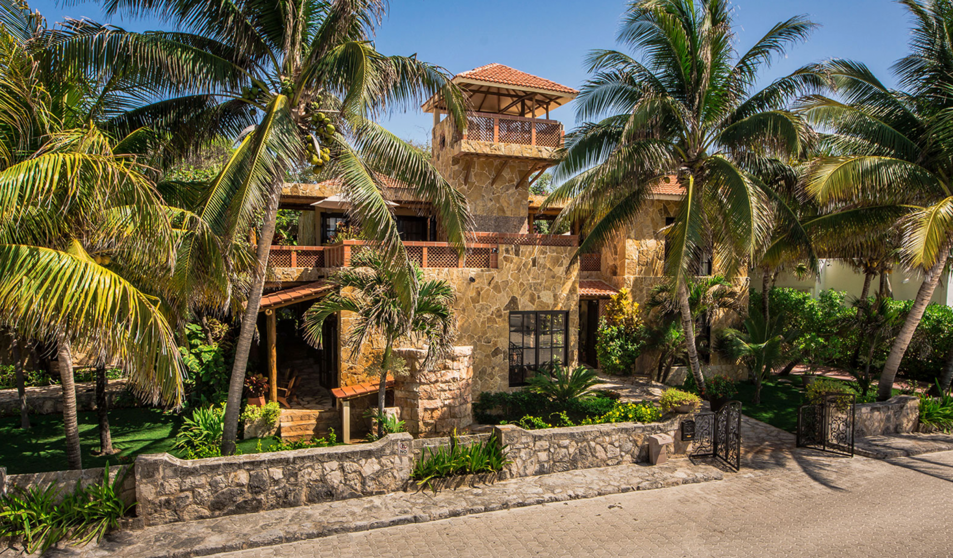 Luxury_Villa_Living-Casa-GiGi 2021-10-25 at 21.52.45