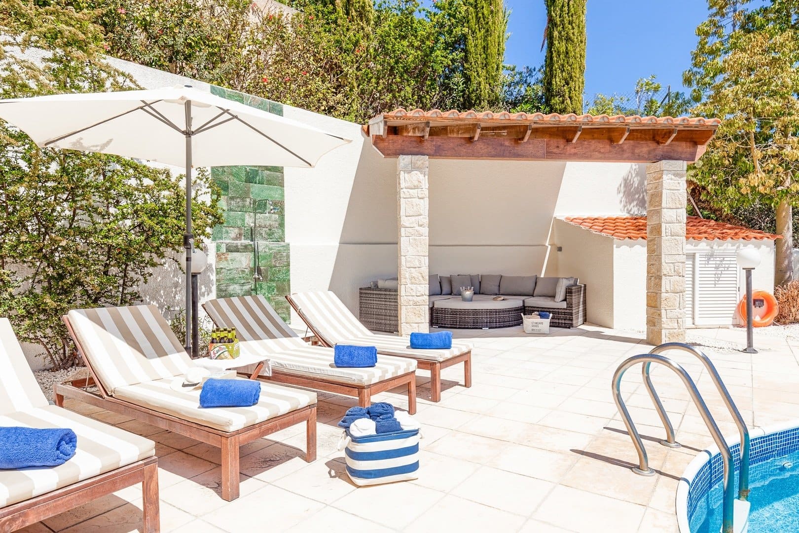 Luxury_Villa_Living-Villa-Freyaa-24