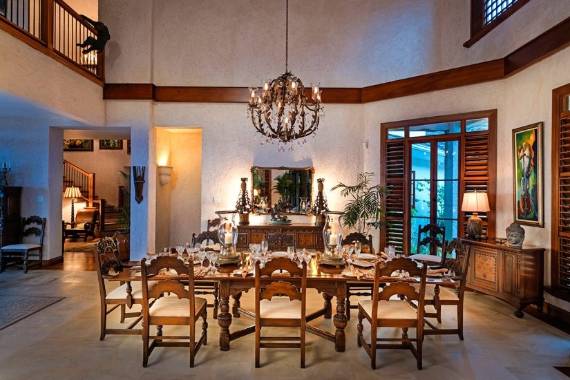 1584132010-dining