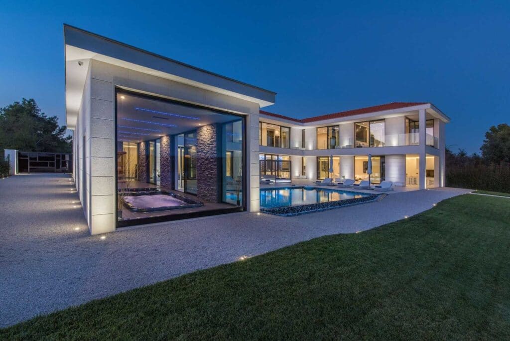 Luxury-Villa-Living-5Bed-Croatia-Istria- – 2025-02-03T123558.596 Luxury-Villa-Living-5Bed-Croatia-Istria- – 2025-02-03T123558.596