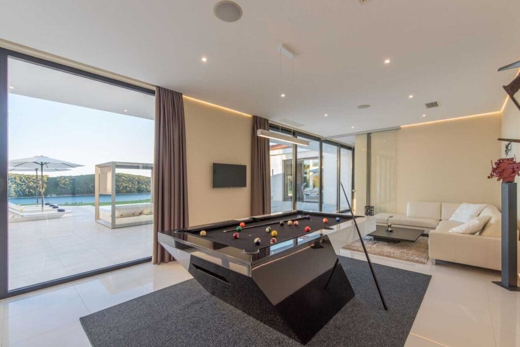 Luxury-Villa-Living-5Bed-Croatia-Istria- – 2025-02-03T123558.847 Luxury-Villa-Living-5Bed-Croatia-Istria- – 2025-02-03T123558.847