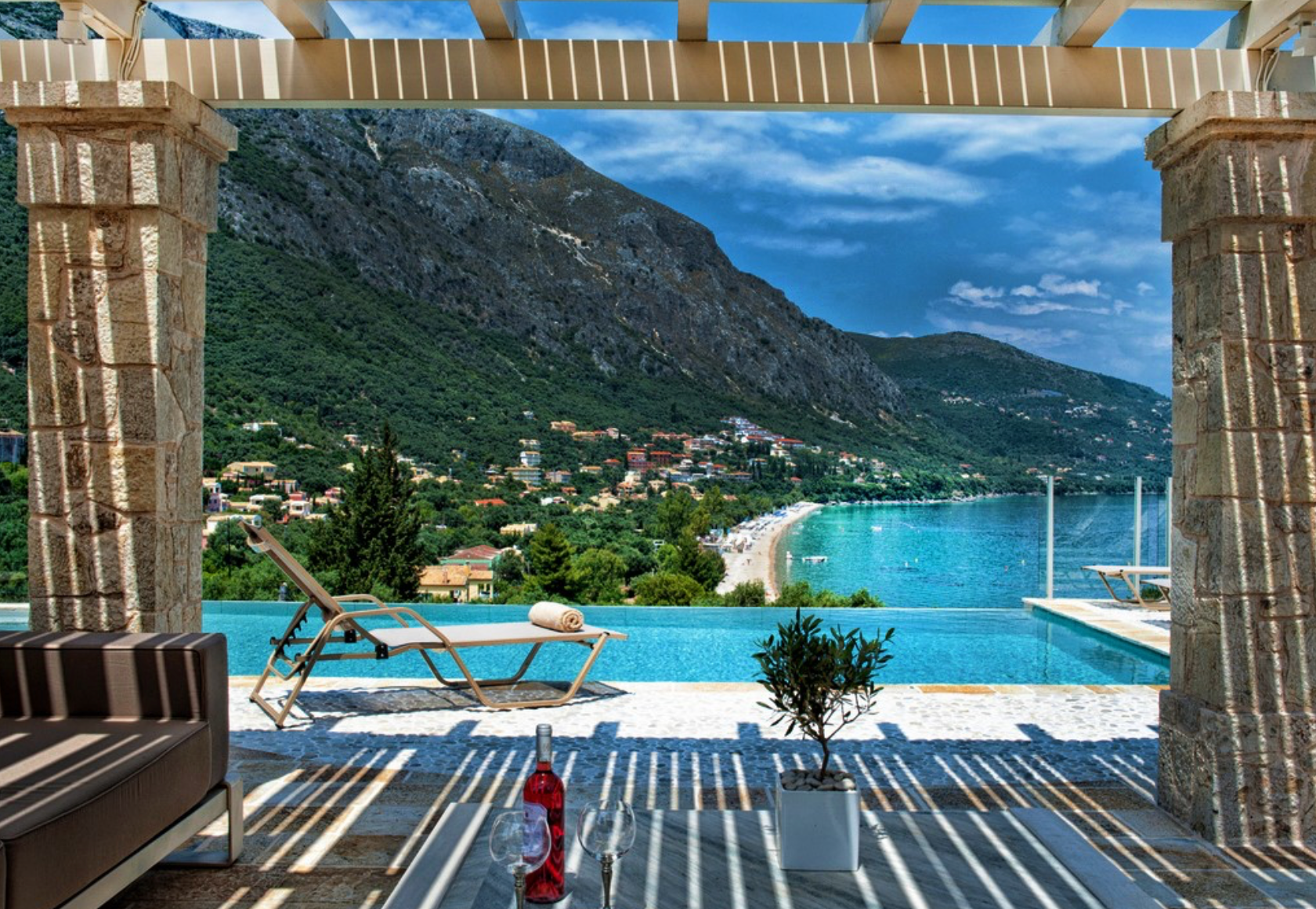 Luxury-Villa-Living-COR0045-Tassou2.51