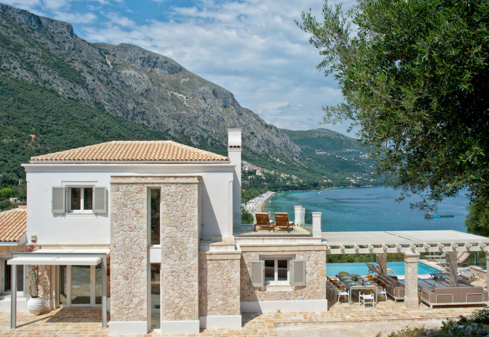 Luxury-Villa-Living-COR0045-Tassou2.59