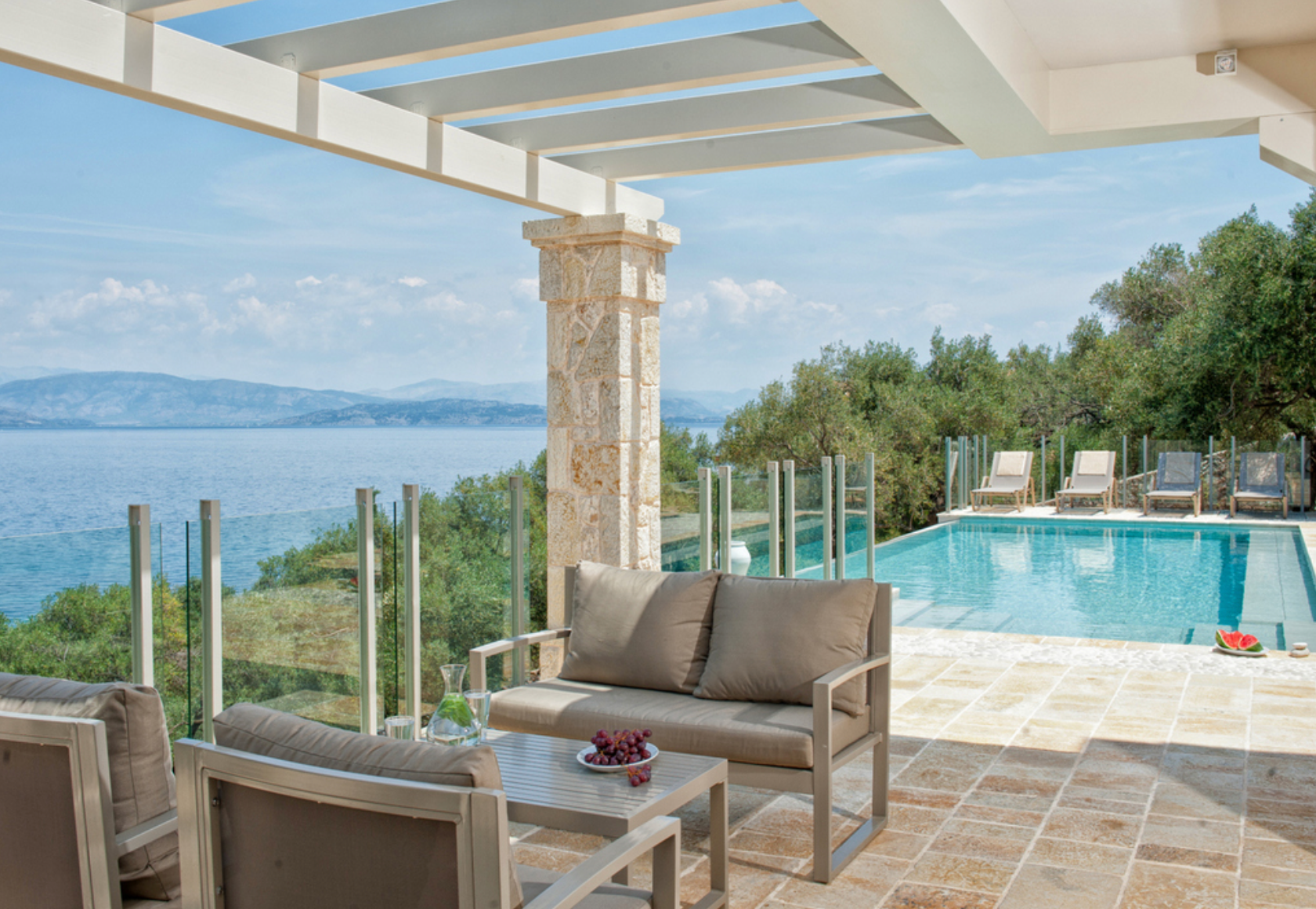 Luxury-Villa-Living-COR0045-Tassou3.19