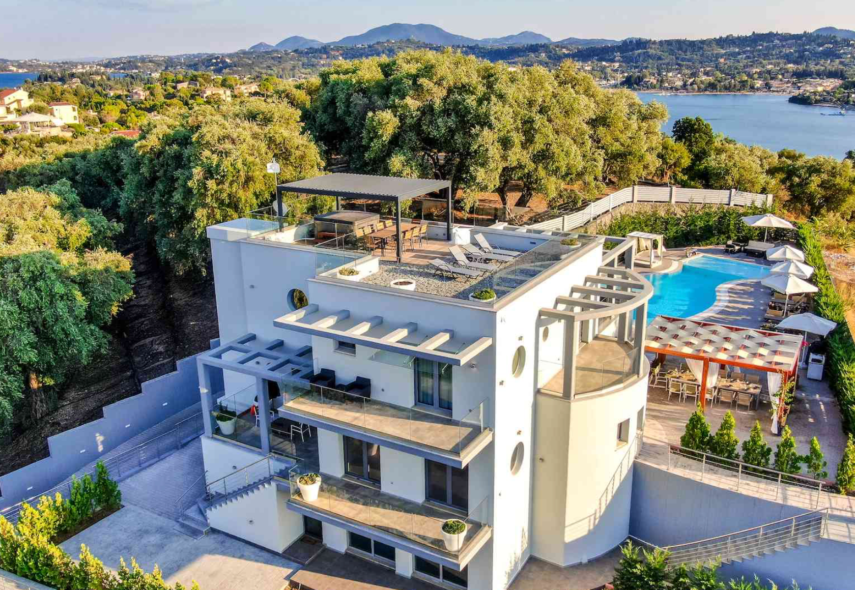 Luxury-Villa-Living-COR0046-Villa-Kiki-G7.55