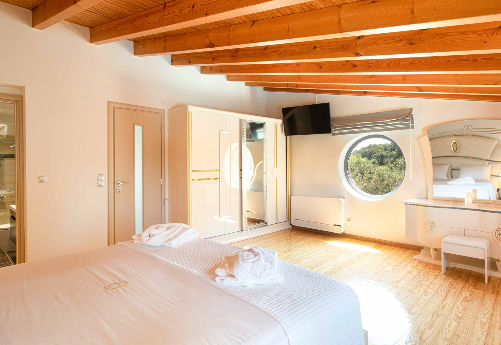 Luxury-Villa-Living-COR0046-Villa-Kiki-G8.58