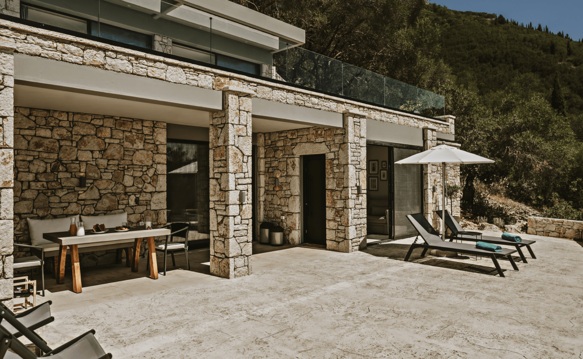 Luxury-Villa-Living-COR0048-Villa-Florentios-7.31