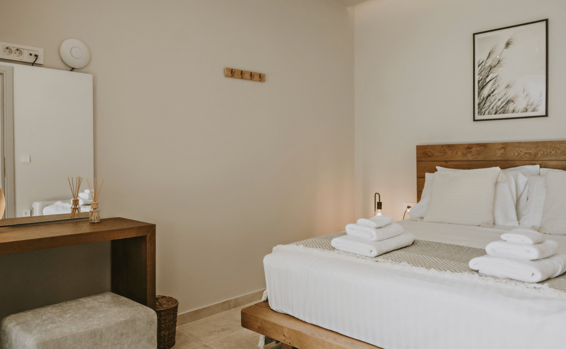 Luxury-Villa-Living-COR0048-Villa-Florentios-7.38