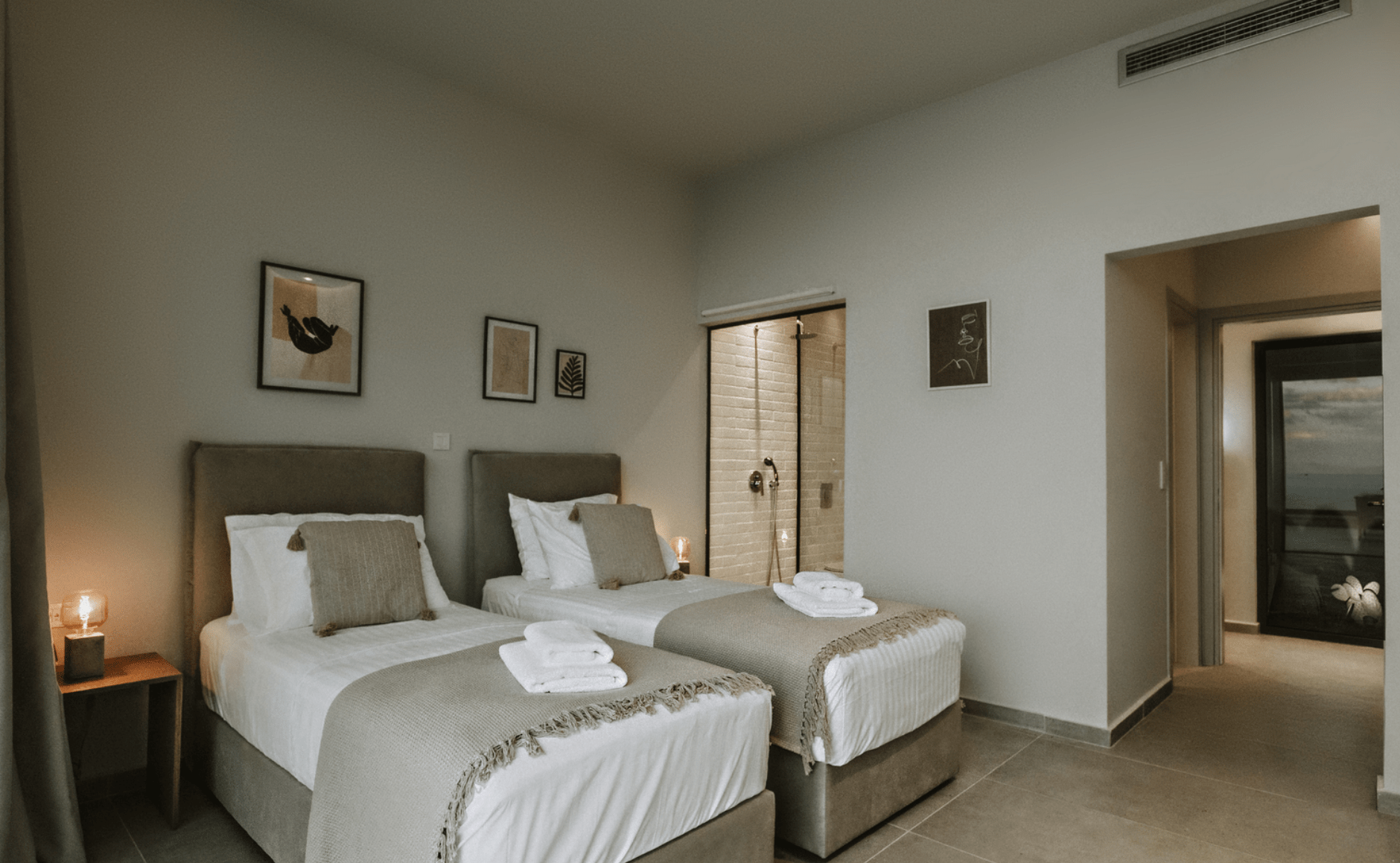 Luxury-Villa-Living-COR0048-Villa-Florentios-7.46