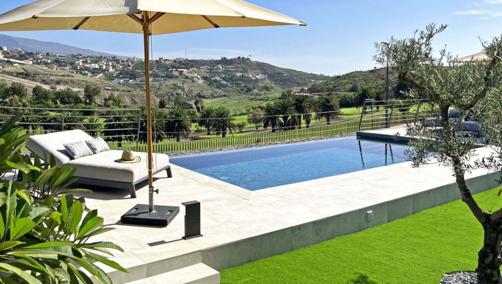 Luxury-Villa-Living-GRA0010 13.54.12