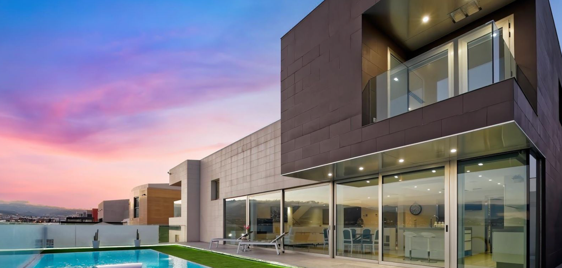 Luxury-Villa-Living-GRA009 11.23.30
