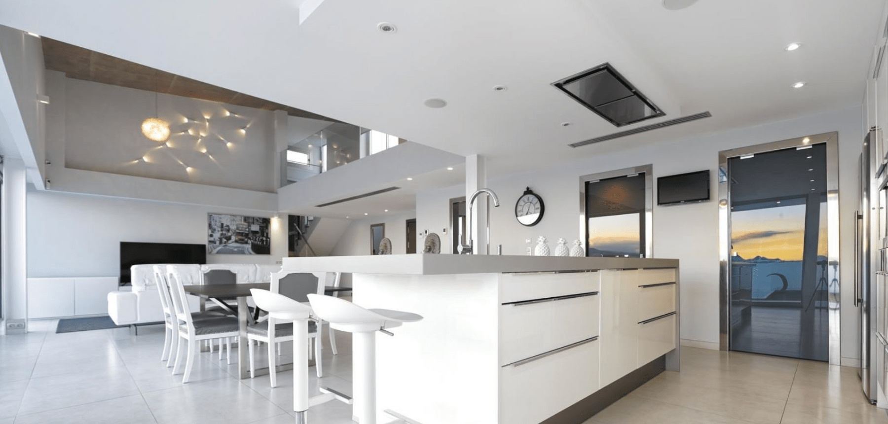 Luxury-Villa-Living-GRA009 11.24.32