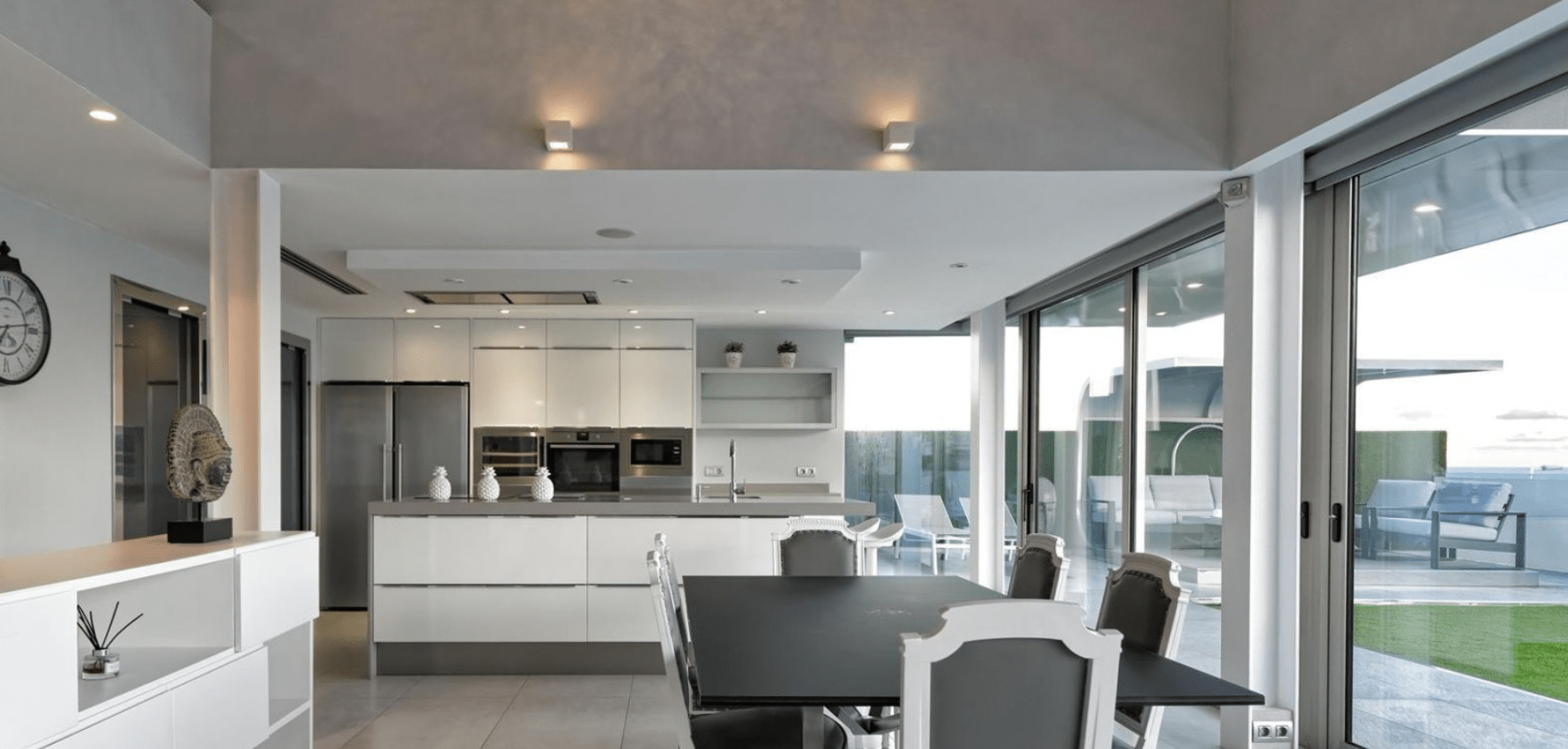 Luxury-Villa-Living-GRA009 11.24.51