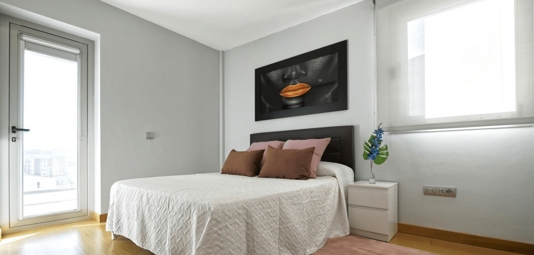 Luxury-Villa-Living-GRA009 11.25.31