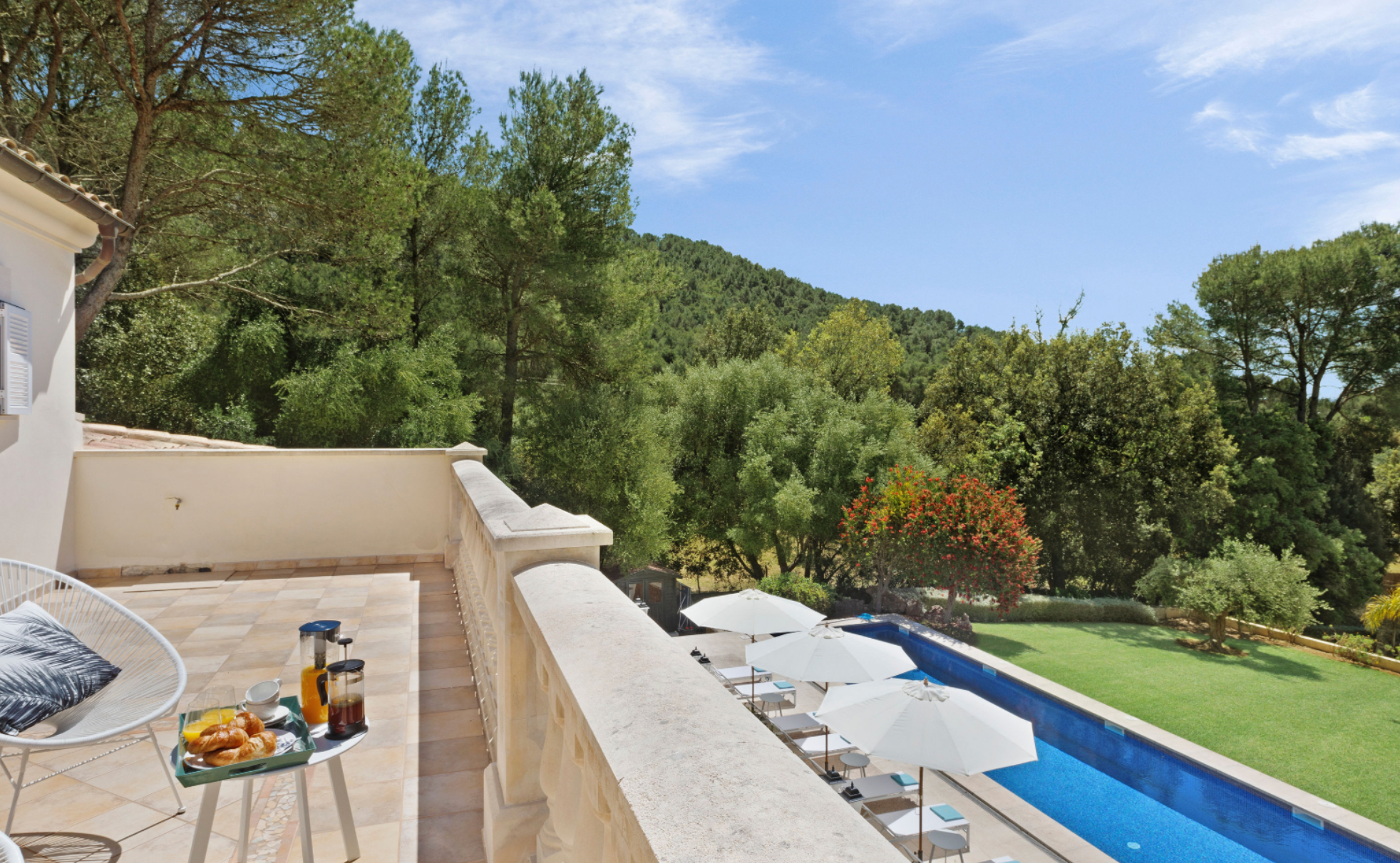 Luxury-Villa-Living-MAL00843.38