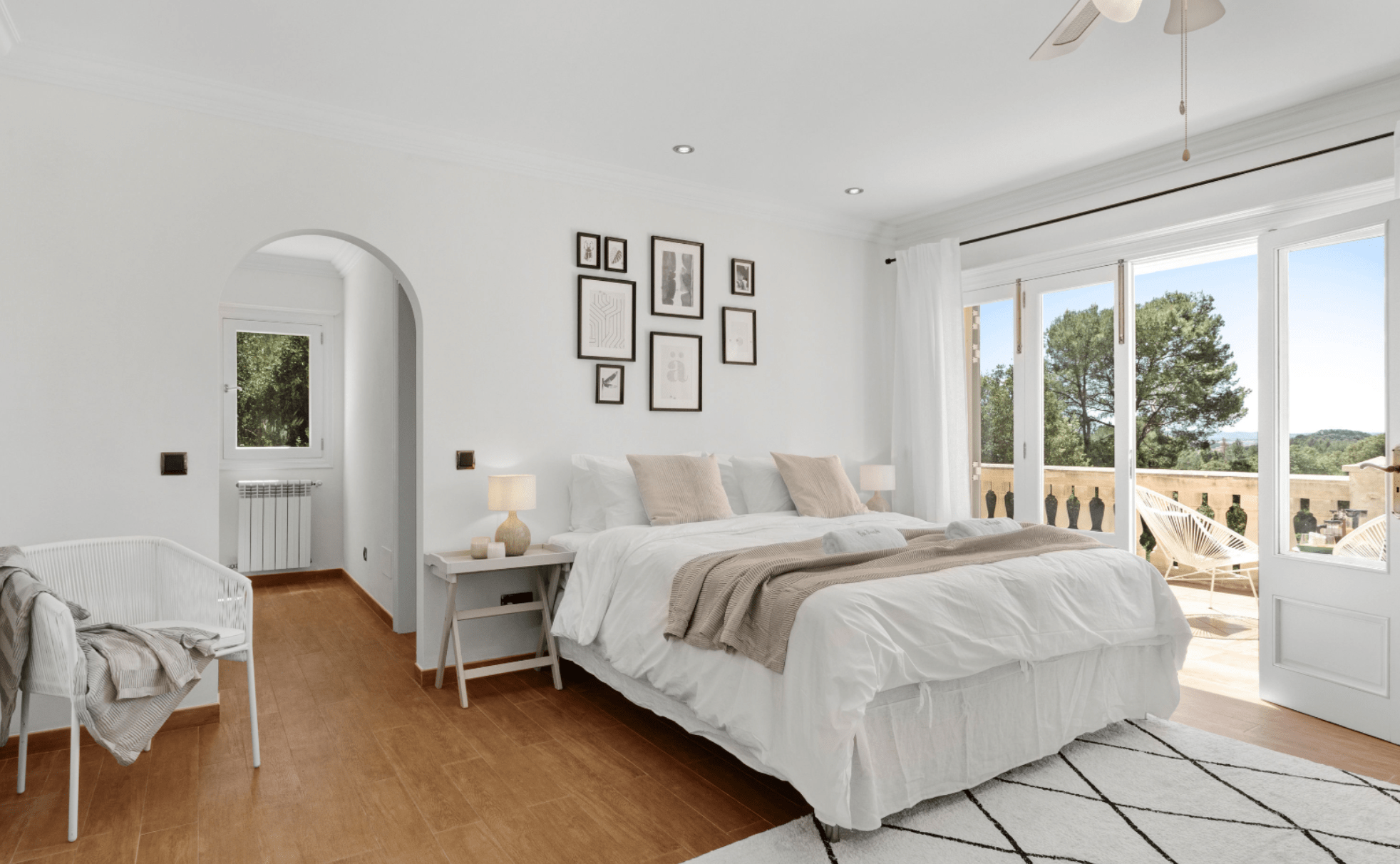 Luxury-Villa-Living-MAL00843.51