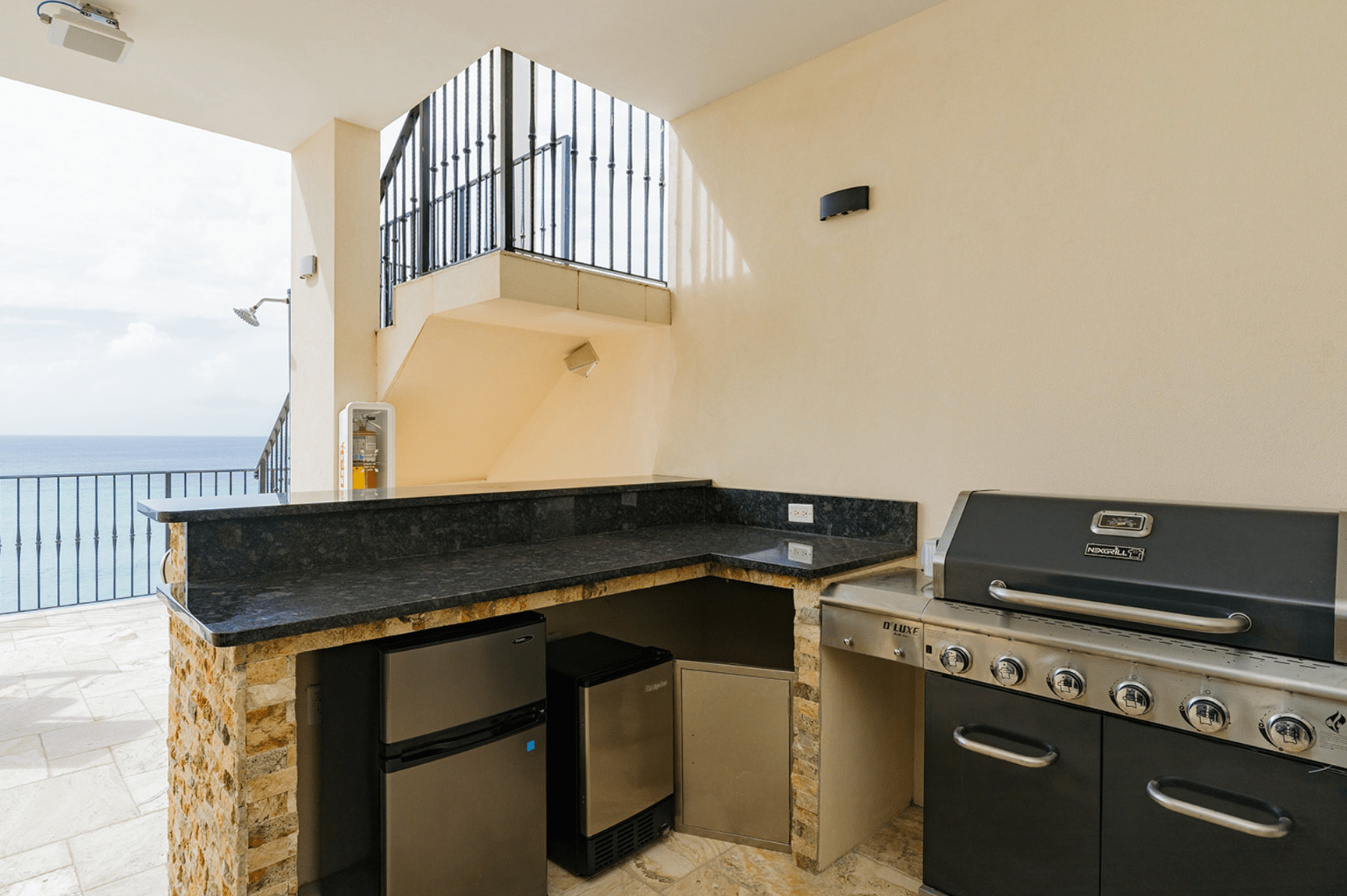 Luxury-Villa-Living-Villa-CAY0024-9.31