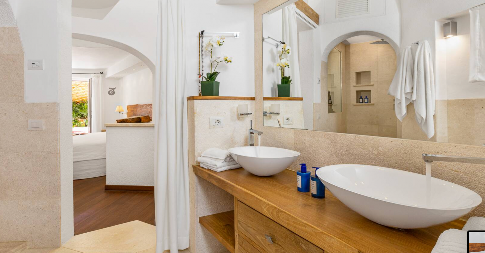 Luxury-Villa-Living-Villa-Franco.00