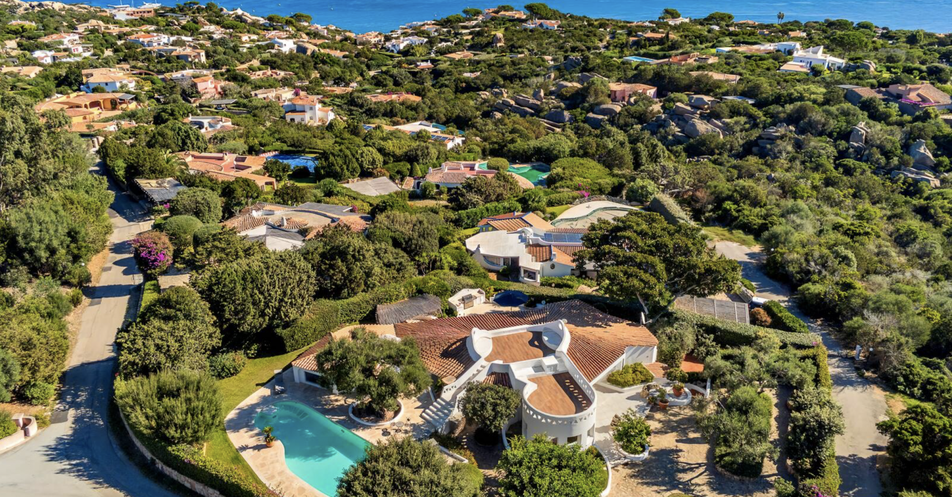 Luxury-Villa-Living-Villa-Franco9.12