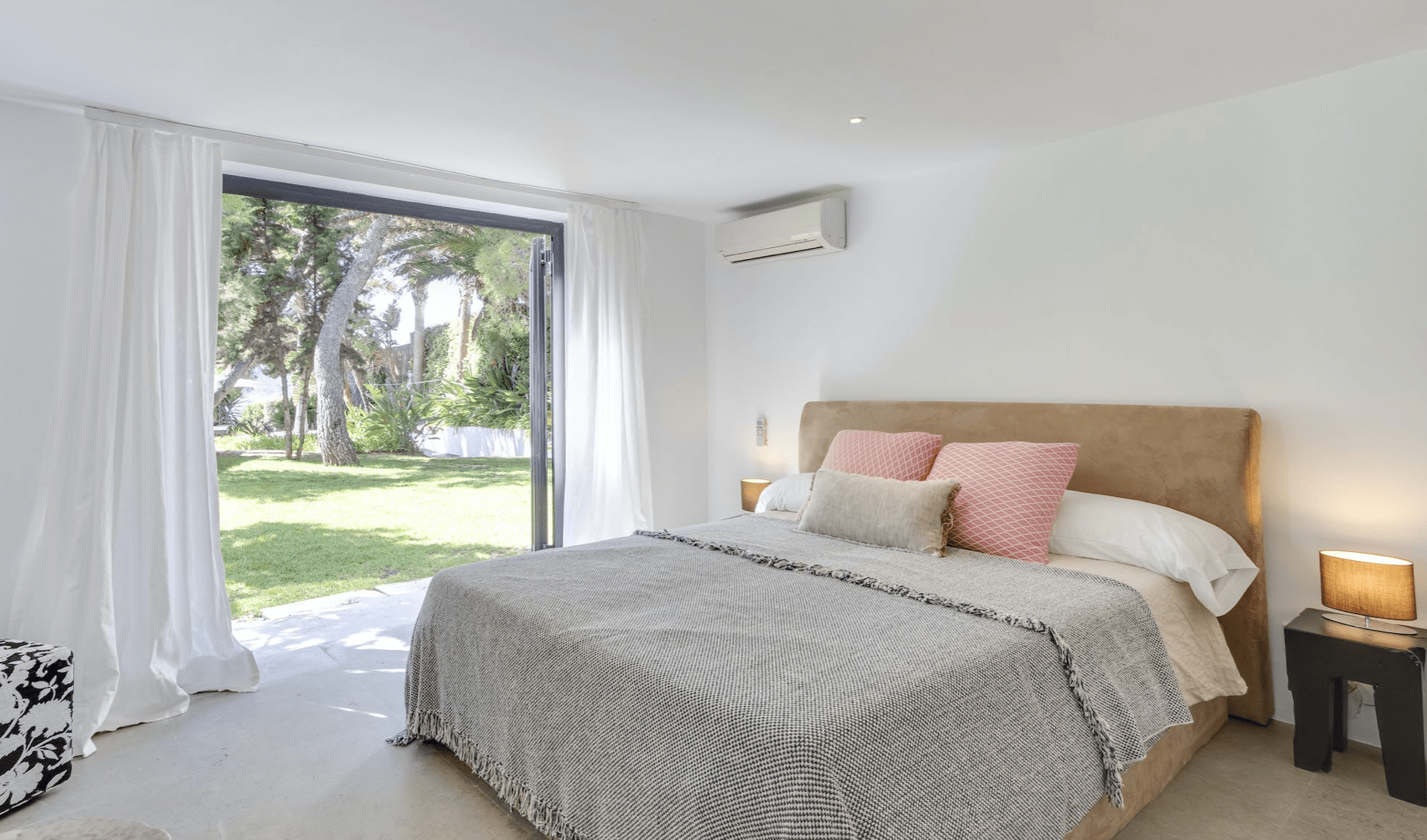 Luxury-Villa-Living-Villa-IBI0115-5.23