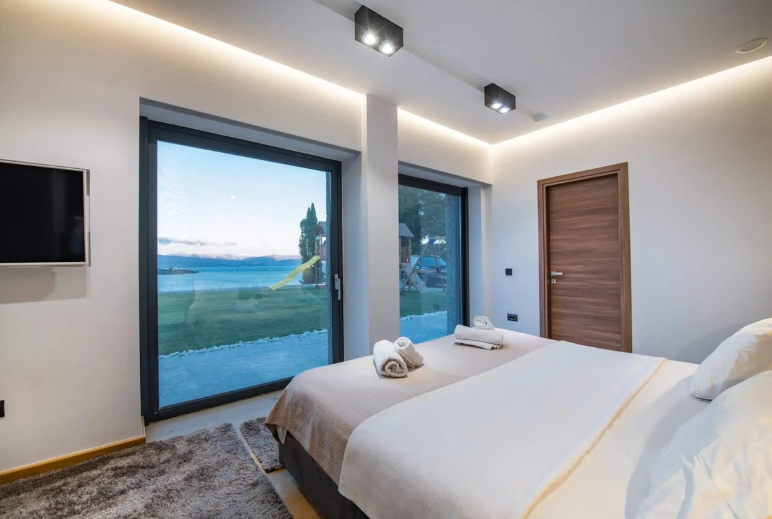 Luxury-Villa-Living-Villa-COR0068-7.19