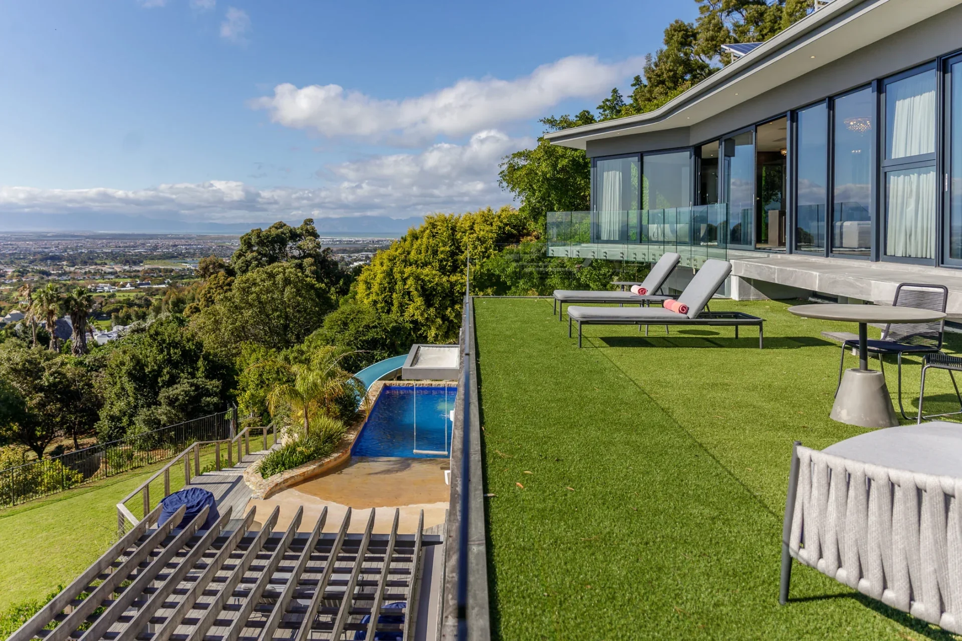 Luxury_Villa_Living_Zwaanswyk_Villa_Cape_Town21