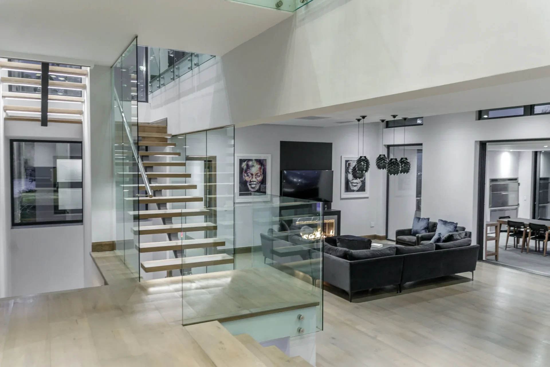 Luxury_Villa_Living_Zwaanswyk_Villa_Cape_Town22