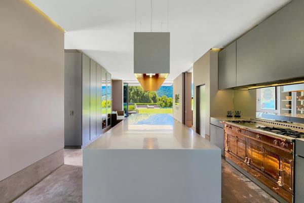 Villa-Bishops-Court-0-30-6