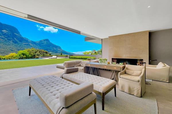 Villa-Bishops-Court-0-31-10