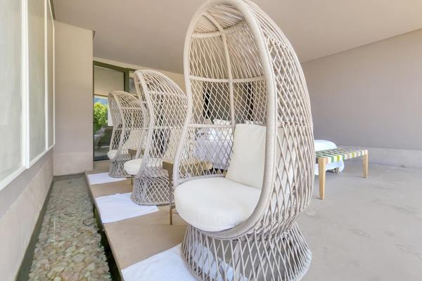 Villa-Bishops-Court-1-05-4