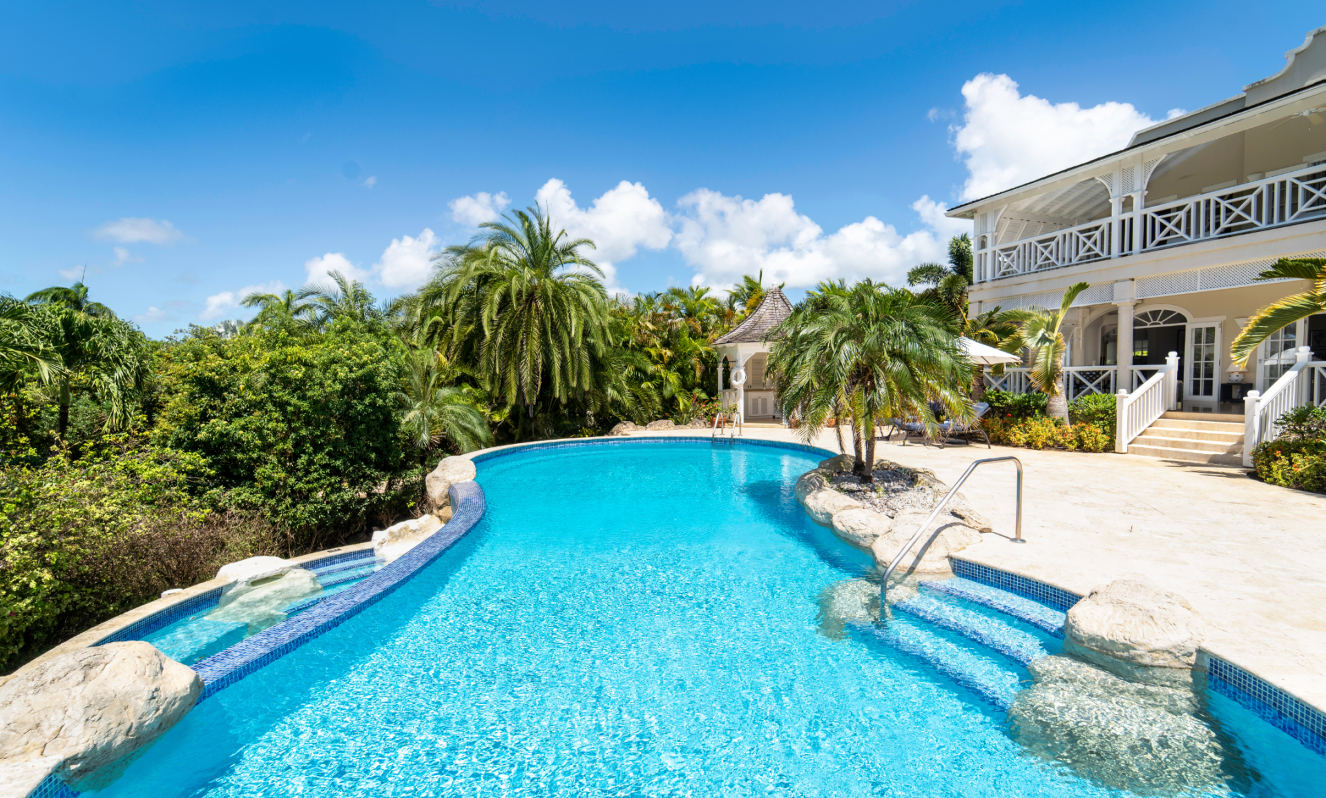 LuxurVillaLiving-Villa-Blue-Waters-1 LuxurVillaLiving-Villa-Blue-Waters-1