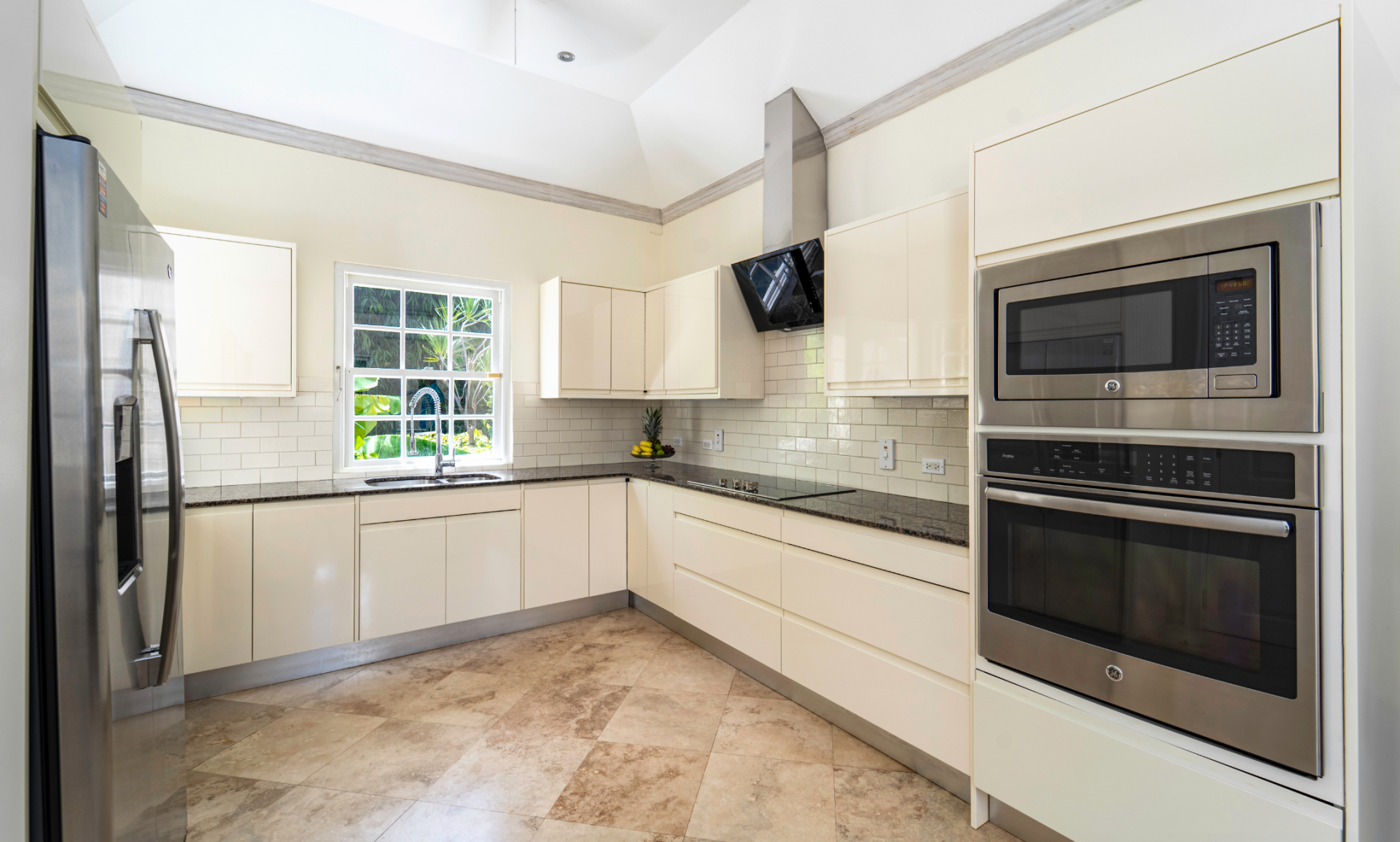 LuxurVillaLiving-Villa-Blue-Waters-4 LuxurVillaLiving-Villa-Blue-Waters-4