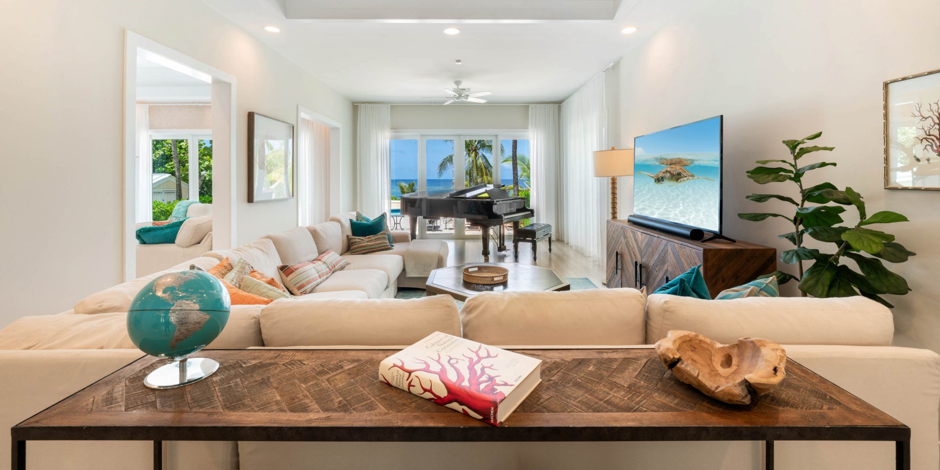 64f782ff0d8aa_30_GYP_LivingArea