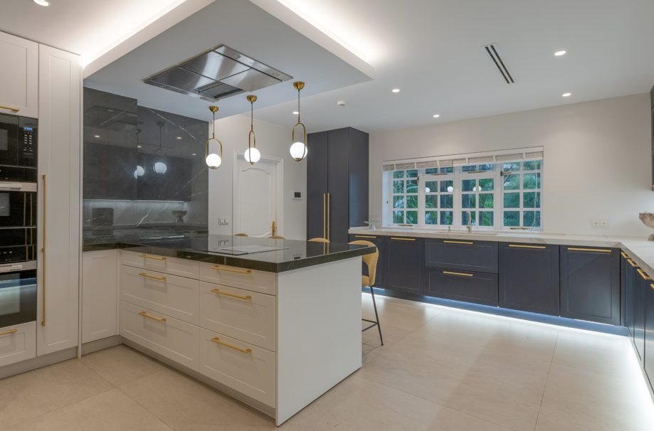 Luxury-Villa-Living-Villa-Proud-Marbella11