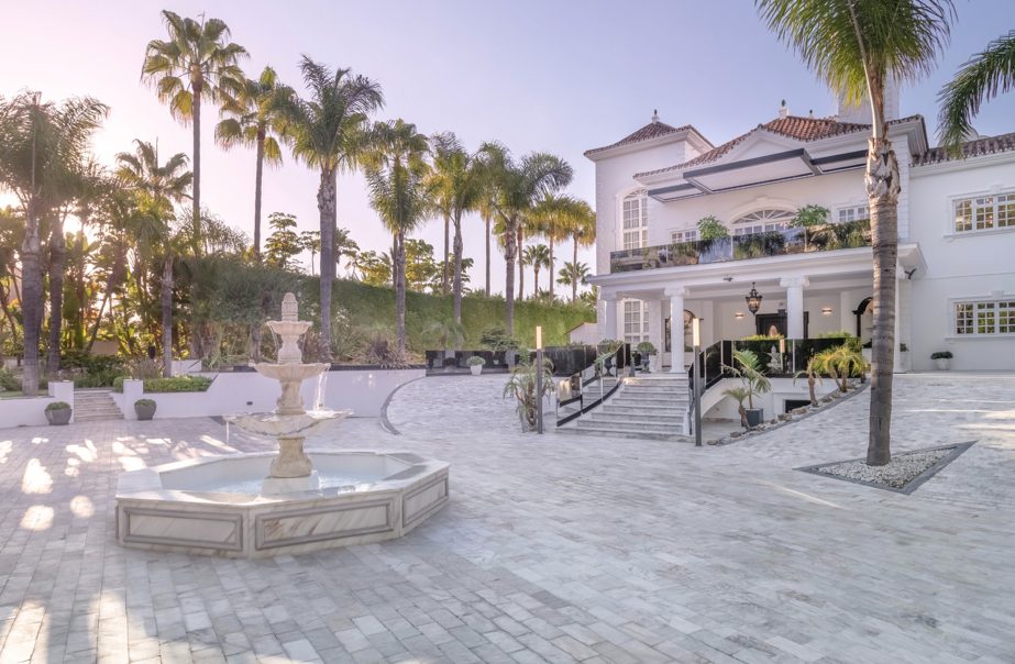 Luxury-Villa-Living-Villa-Proud-Marbella19