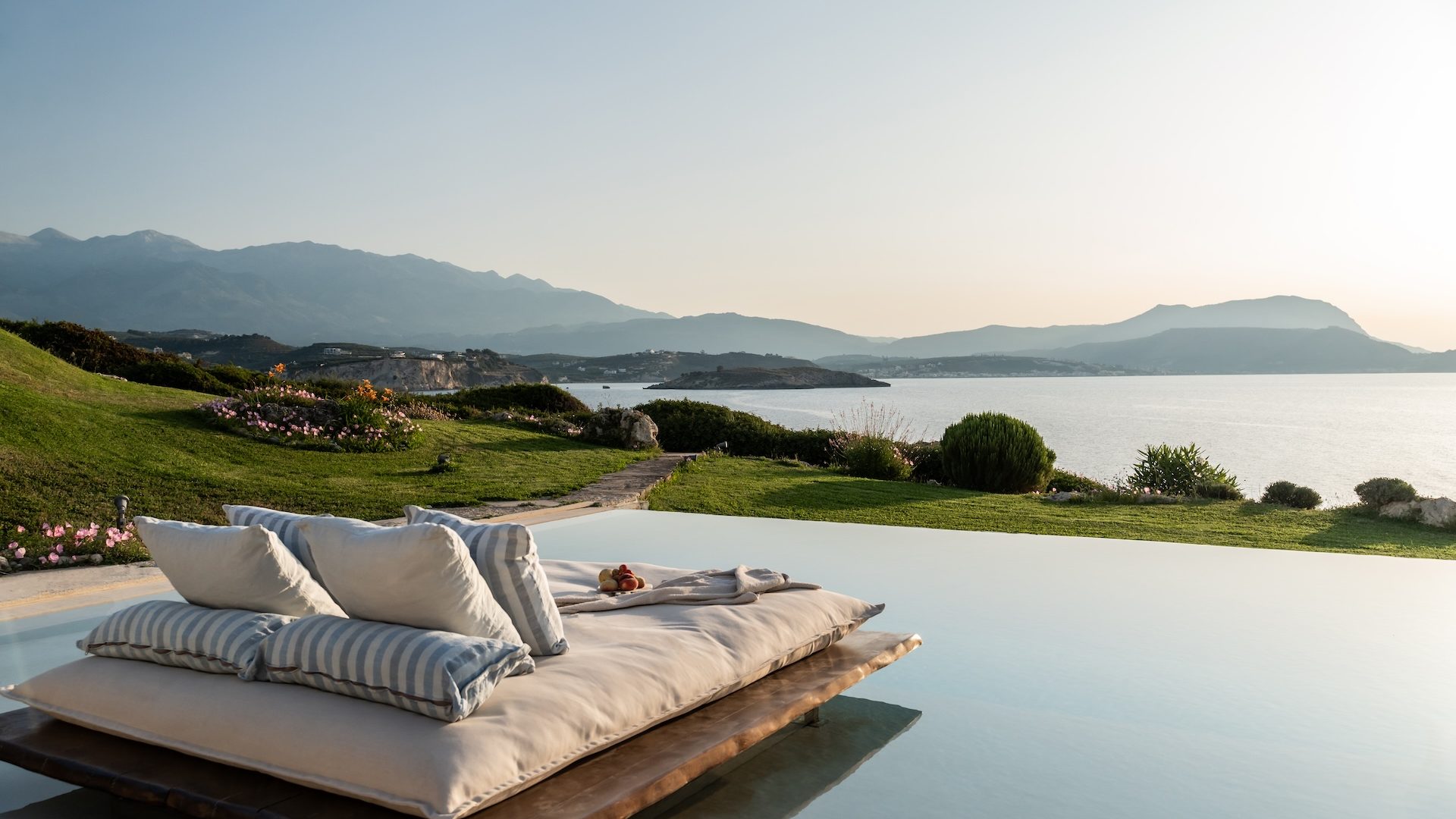 Luxury_Villa_Living_Villa_Pacino_Crete_Greece1