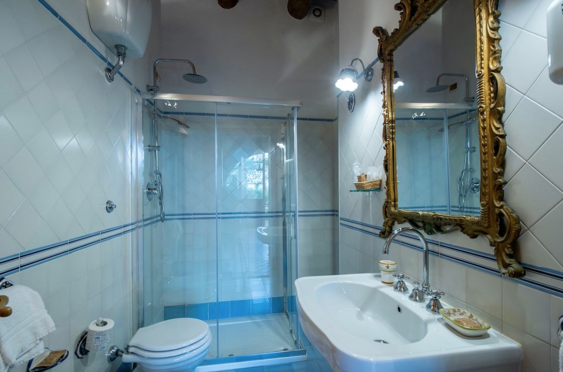 Luxury-Villa-Living-Villa-DeMille-Italy-38