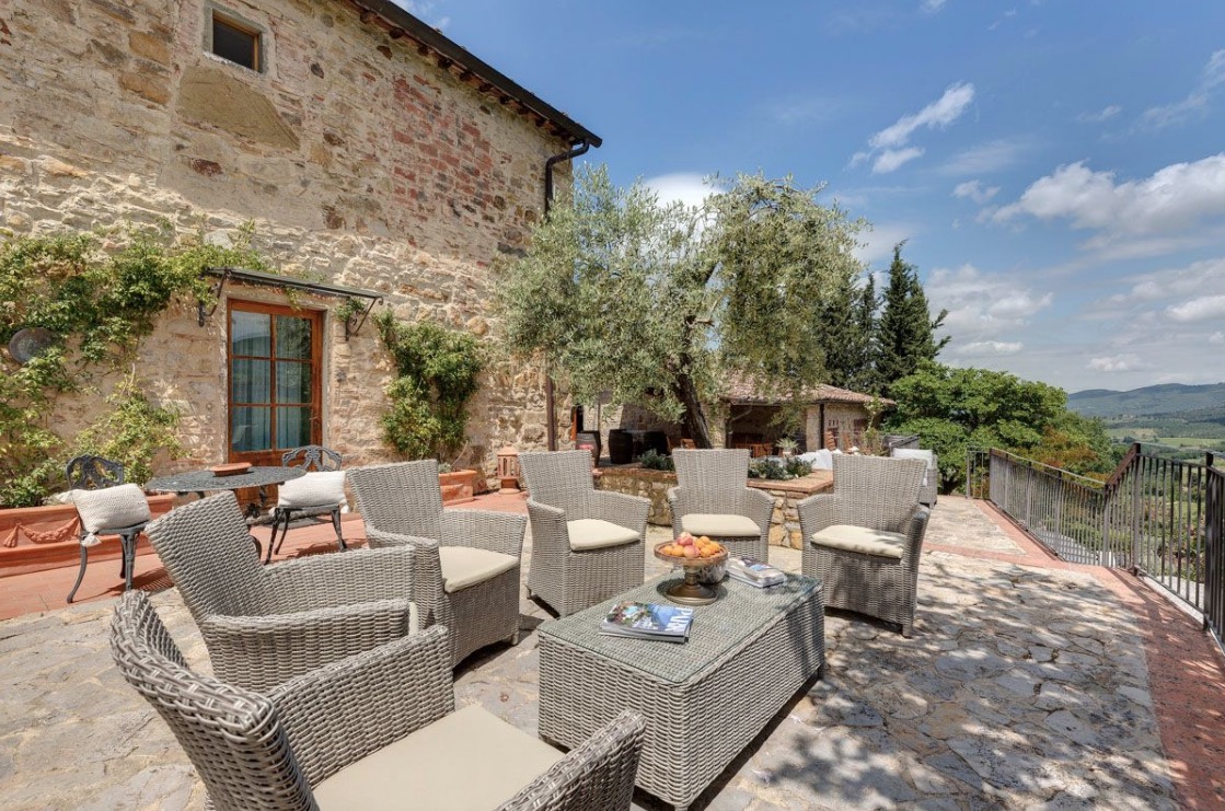 Luxury-Villa-Living-Villa-DeMille-Italy-46