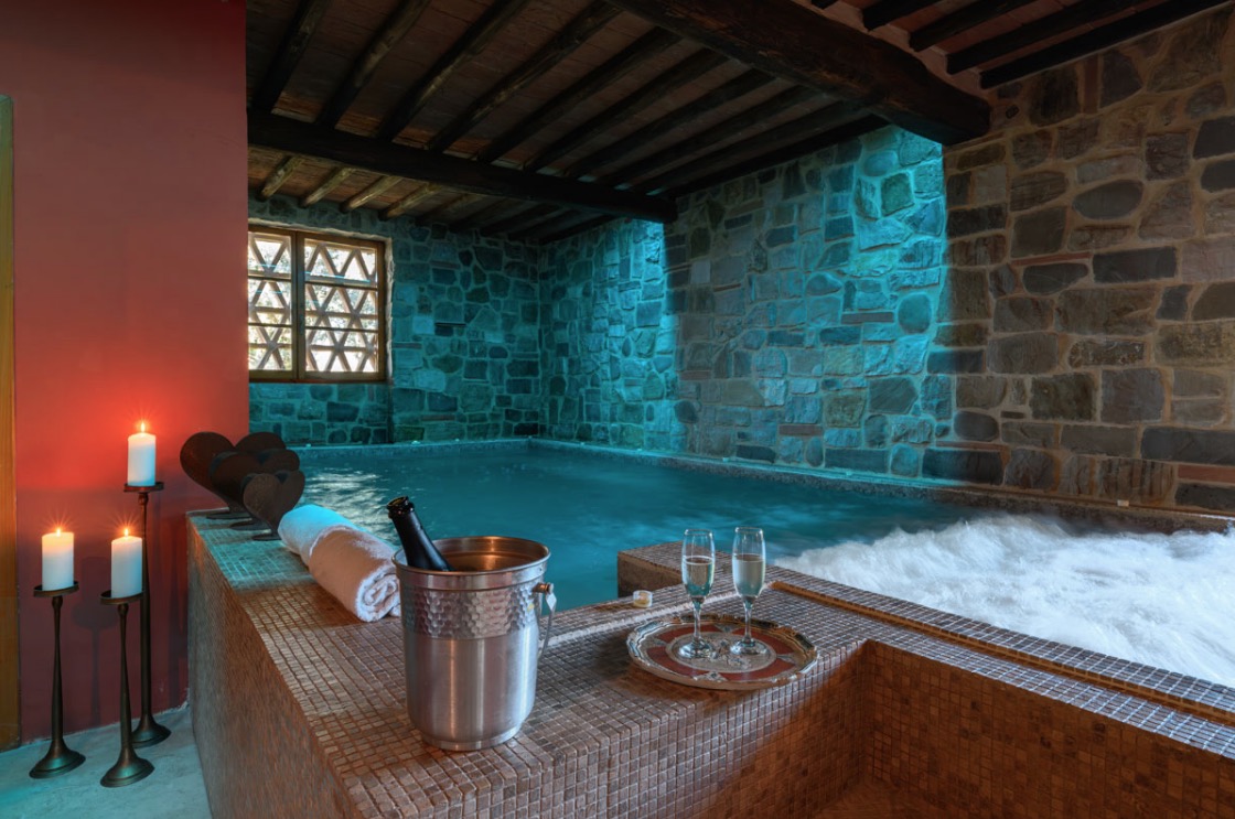 Luxury-Villa-Living-Villa-DeMille-Italy-55