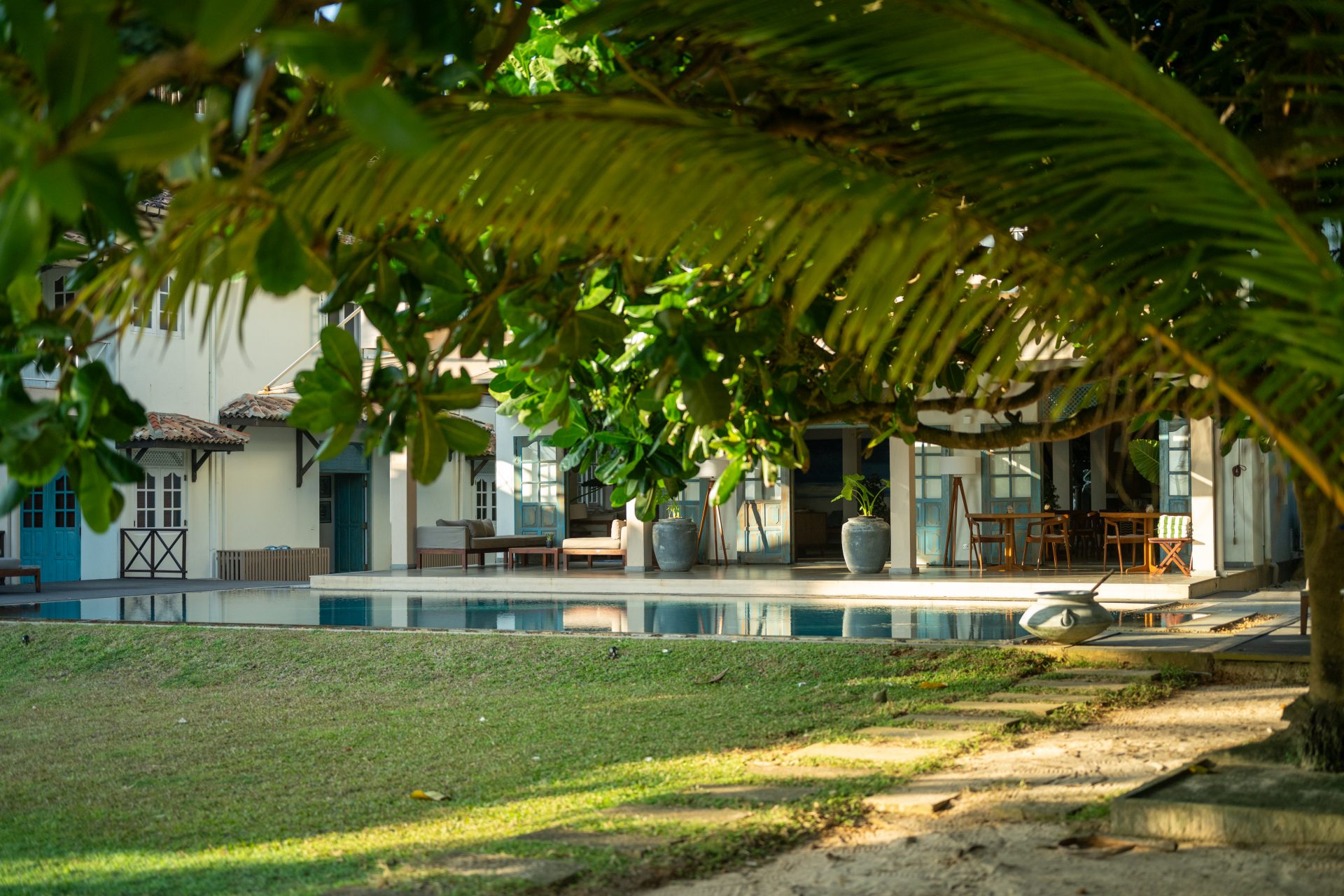 Luxury_Villa_Living_Unawatuna_Beach_Villa_Sri_Lanka12 Unawatuna Beach Villa Gardens