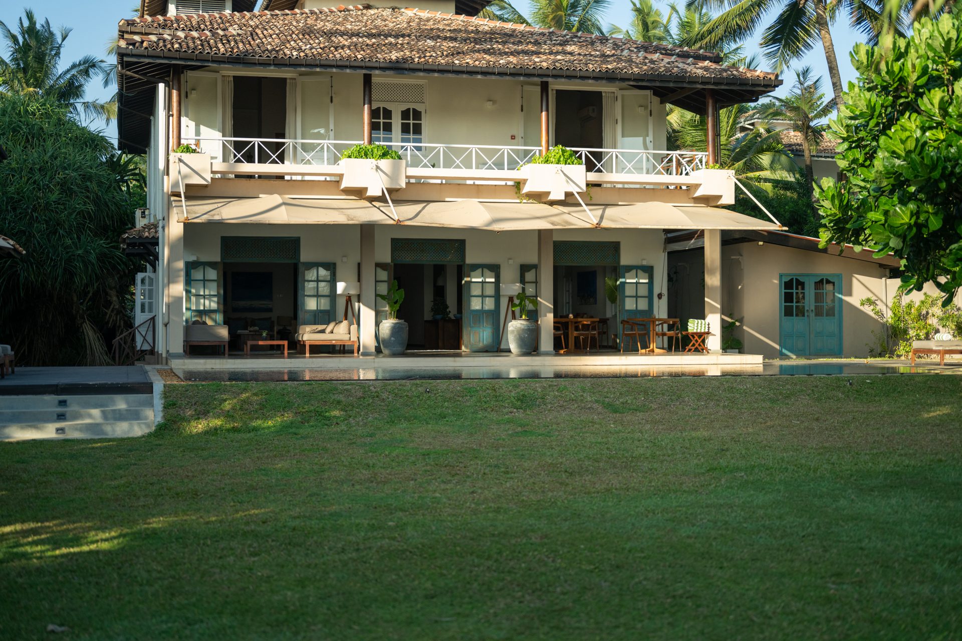 Luxury_Villa_Living_Unawatuna_Beach_Villa_Sri_Lanka13 Unawatuna Beach Villa Gardens