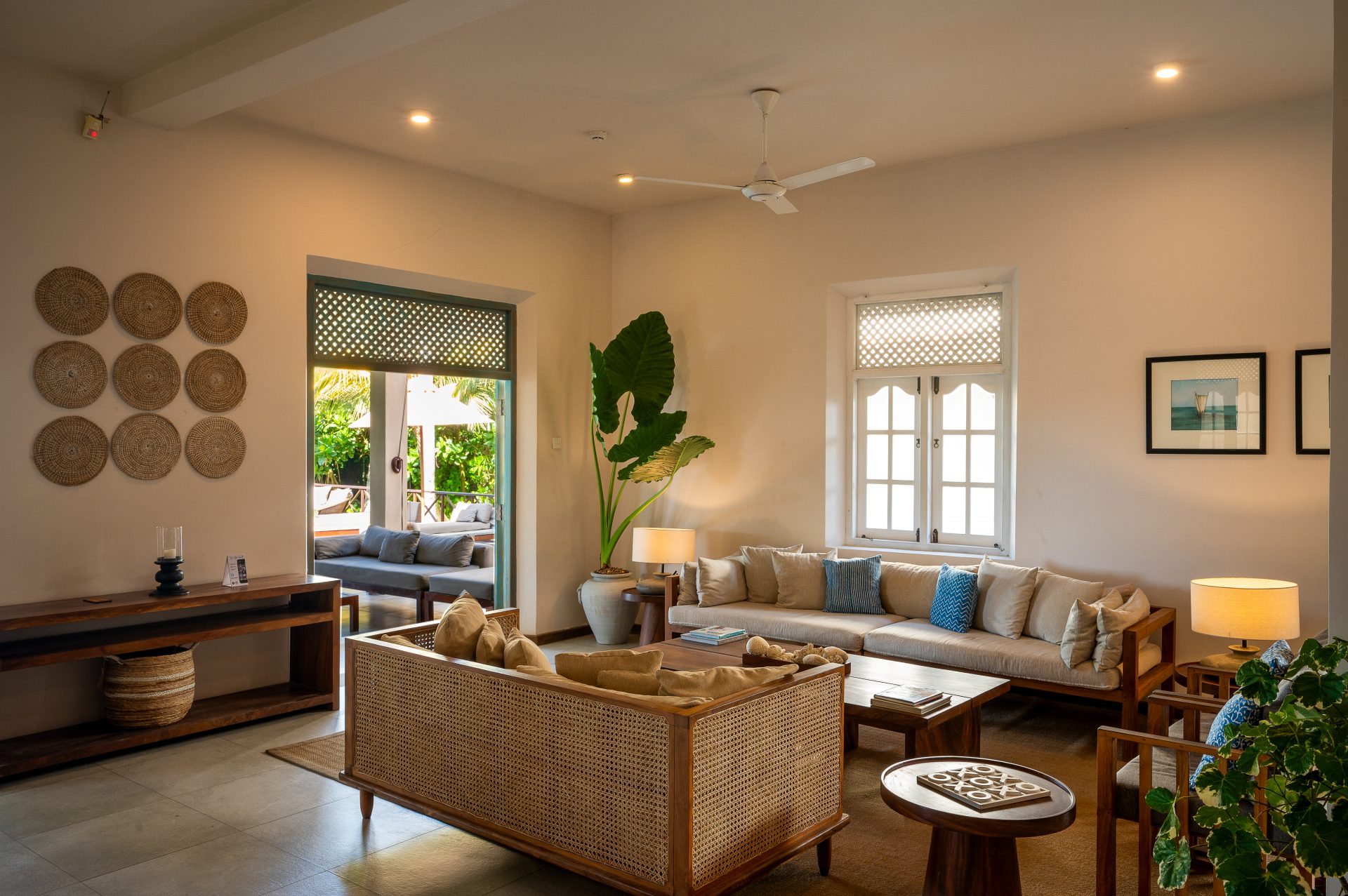 Luxury_Villa_Living_Unawatuna_Beach_Villa_Sri_Lanka23 Unawatuna Beach Villa Lounge